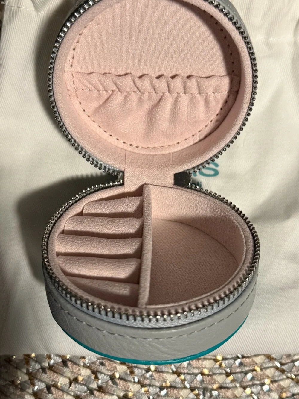 Tieks Gray Round Leather Travel Jewelry Case